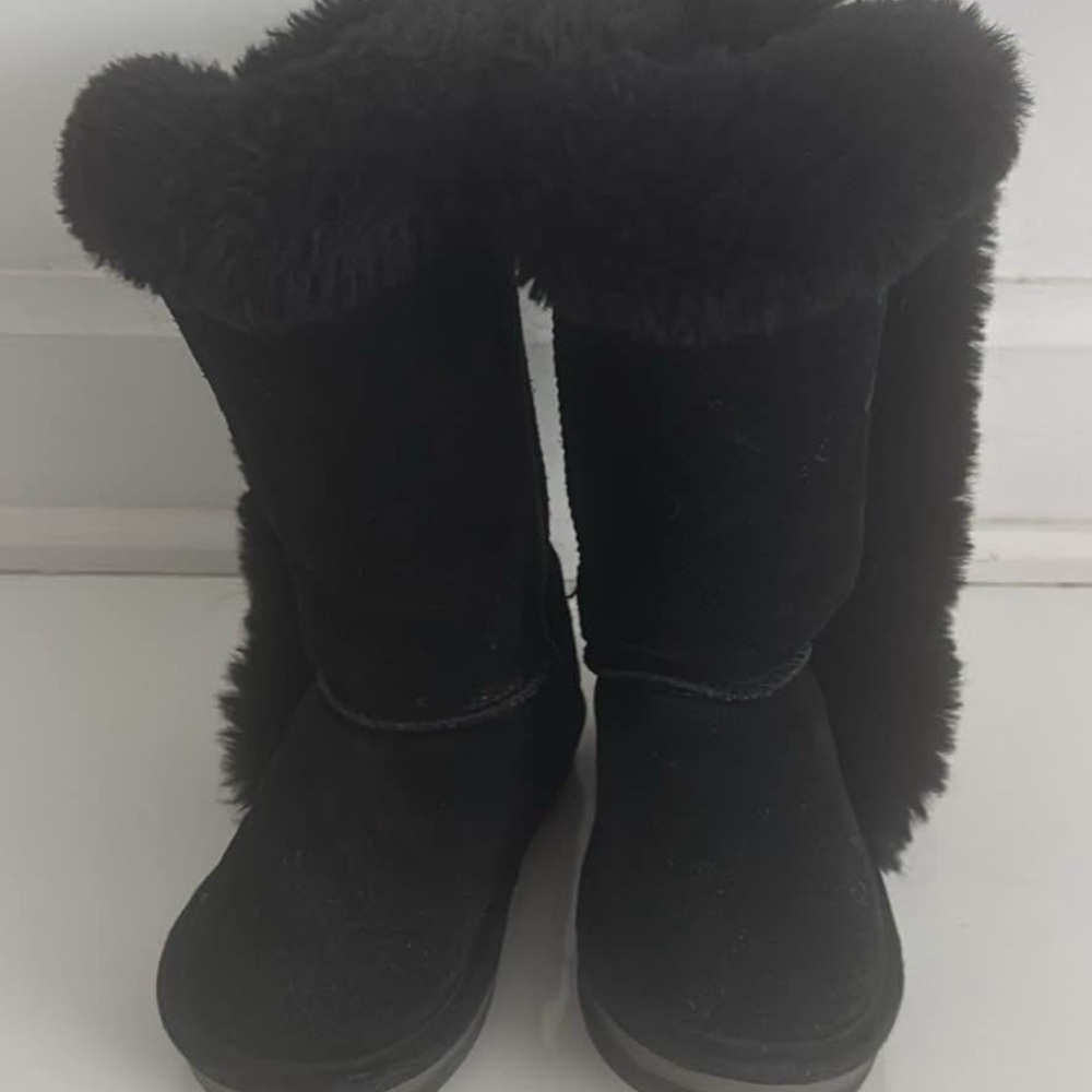 Kids Black Fur-Lined Snow Boots